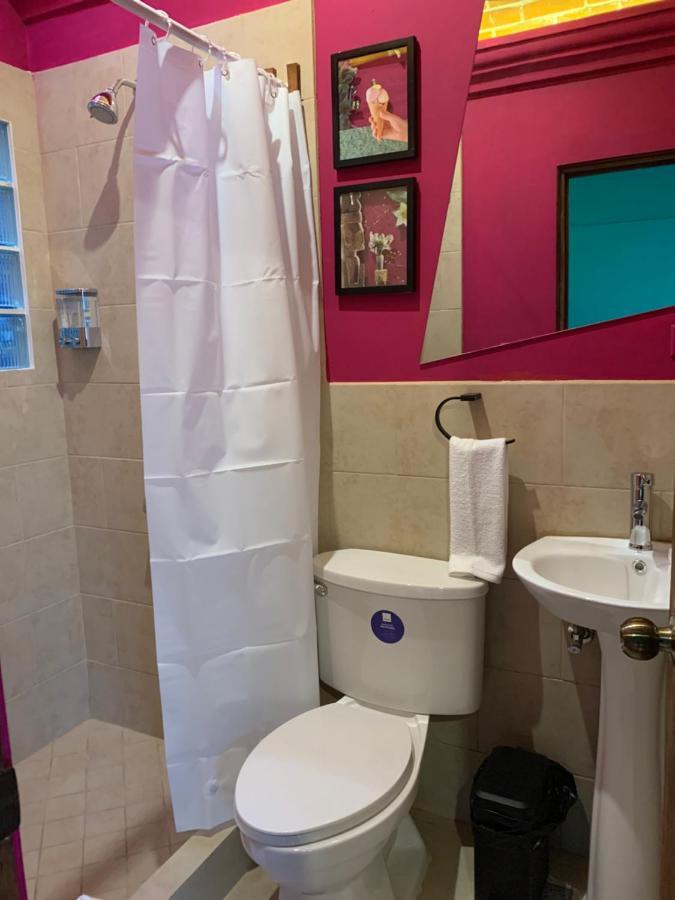 Why Not Hotel Antigua Екстериор снимка