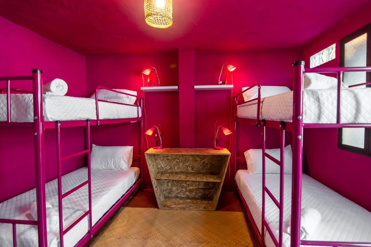 Why Not Hotel Antigua Екстериор снимка