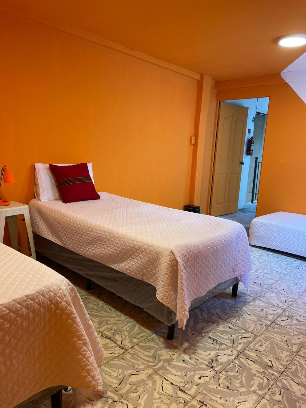 Why Not Hotel Antigua Стая снимка